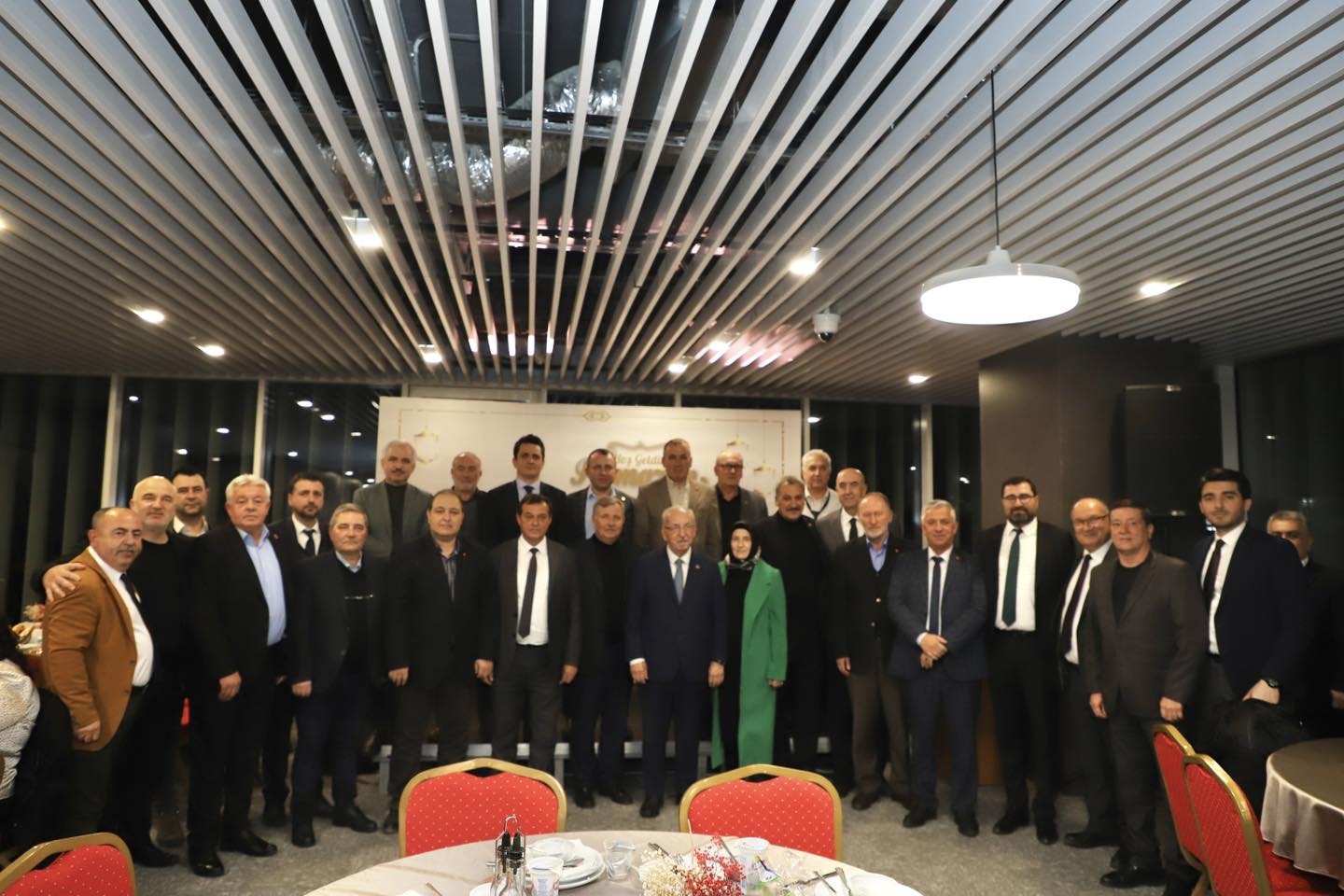 Başkan Albayrak, Büyükşehir Belediye Meclis Üyeleriyle iftarda buluştu