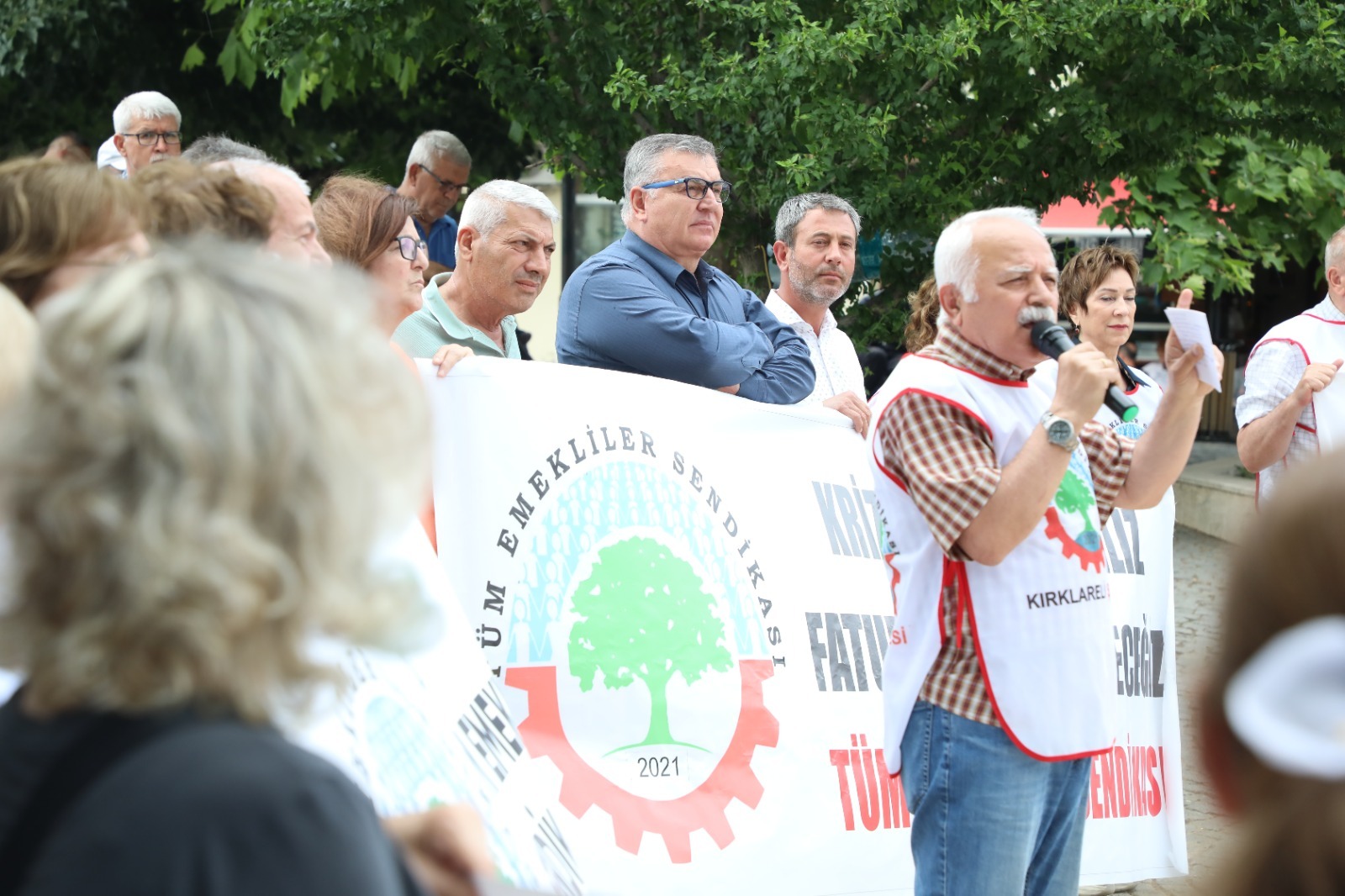 Başkan Kesimoğlu, emeklilerin sesine destek verdi